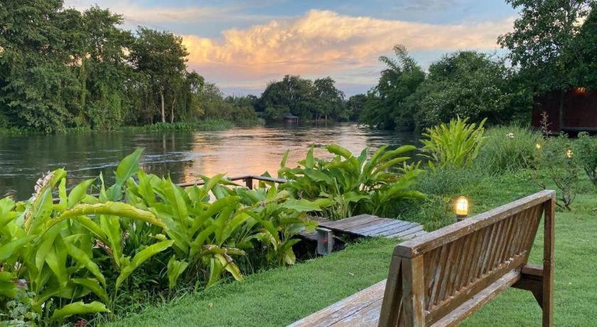 Ruen Maihom Riverside Cottage Kanchanaburi by Eksteriør bilde